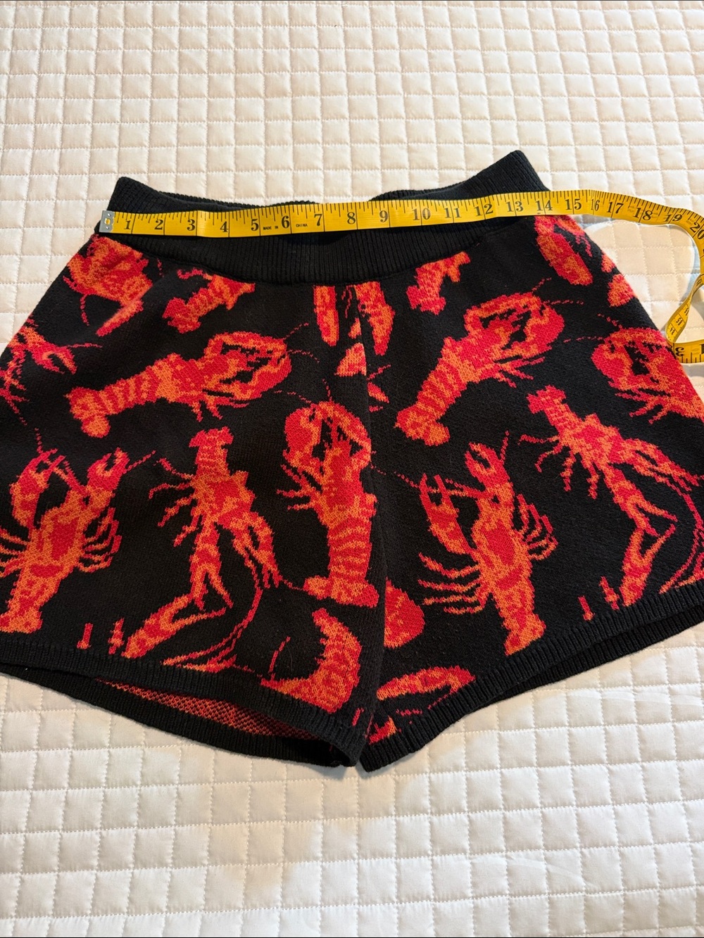 Dressed in LALA You’re my Lobster knit shorts - Picture 5 of 9